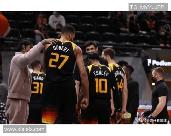 湖人对爵士精彩对决回放11月24日比赛全程回顾与分析 湖人对爵士精彩对决回放11月24日比赛全程回顾与分析